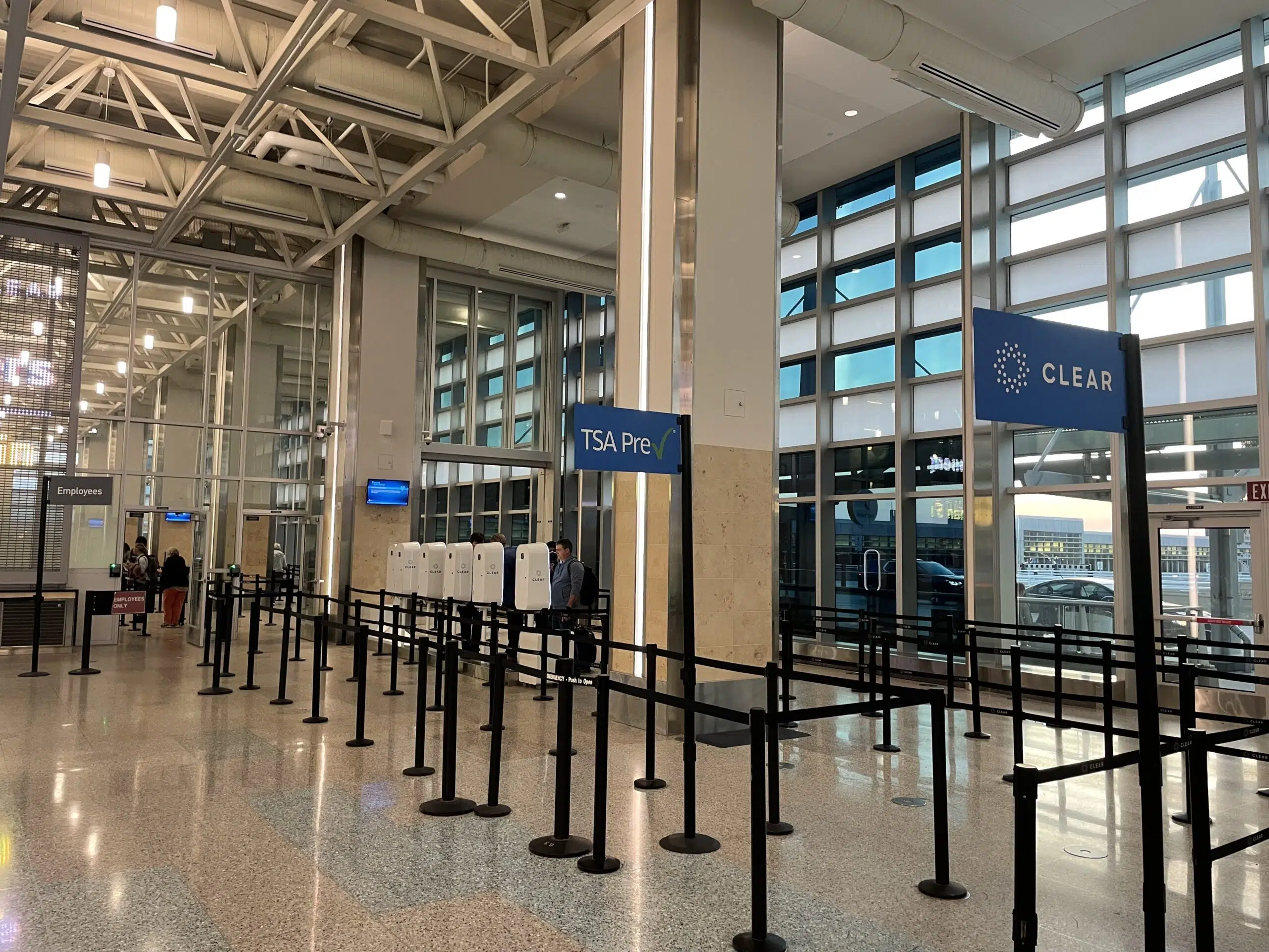 security checkpoint at msp airport