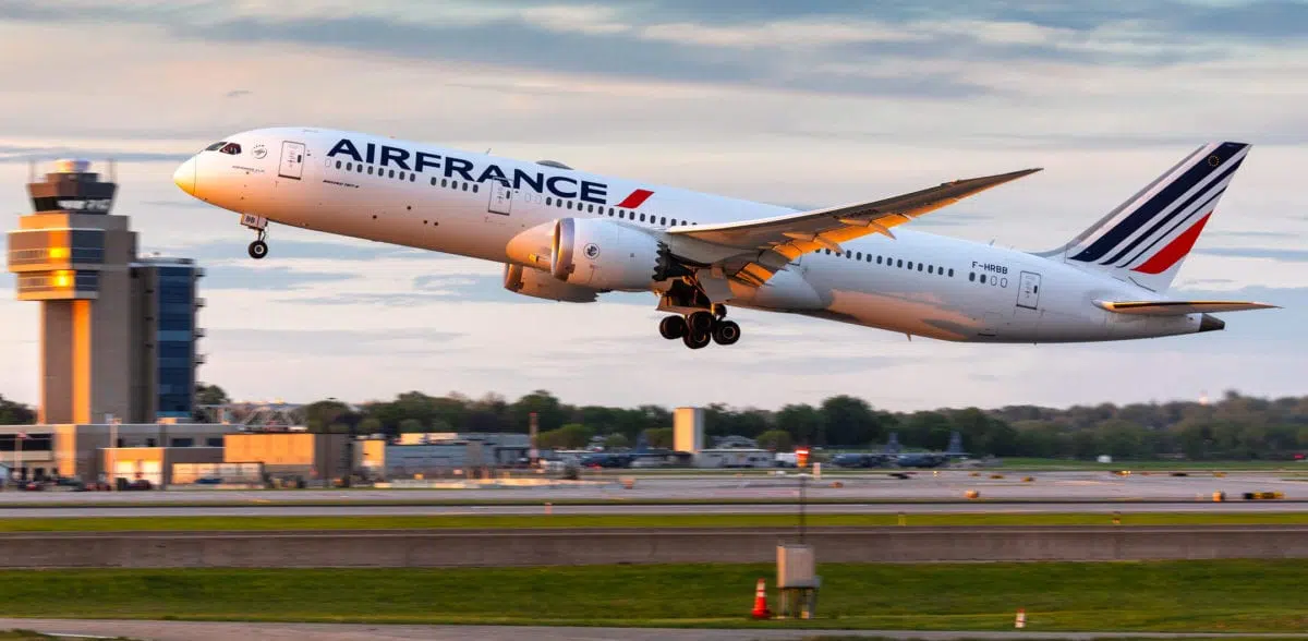 A large air plane on a runway