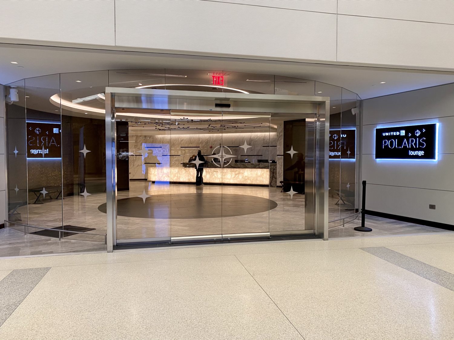 entrance to the united polaris lounge newark